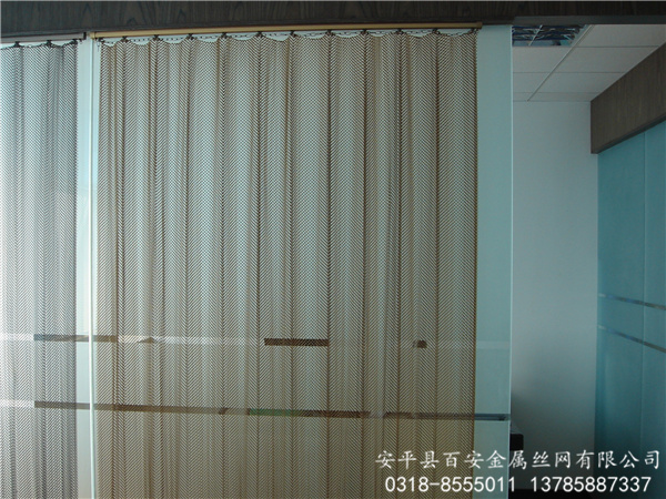 金屬網(wǎng)簾應(yīng)用