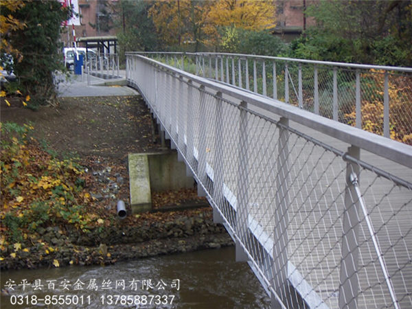 不銹鋼繩網(wǎng)_鋼絲繩網(wǎng)